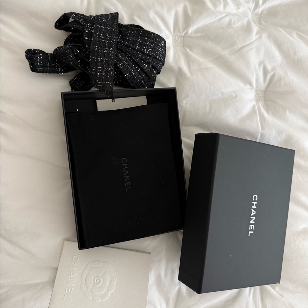 Chanel Classic Wallet Brown/Beige. Brand New Full Set with Receipt